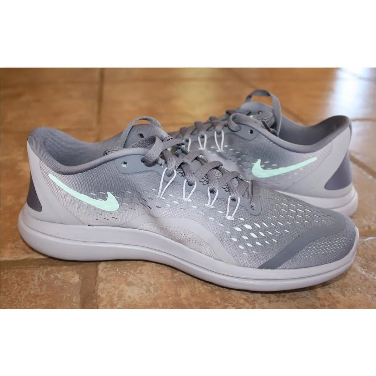 Nike shoes - Nike Flex 2017 - Flex - Light Carbon (UPC: 888411916086) 3
