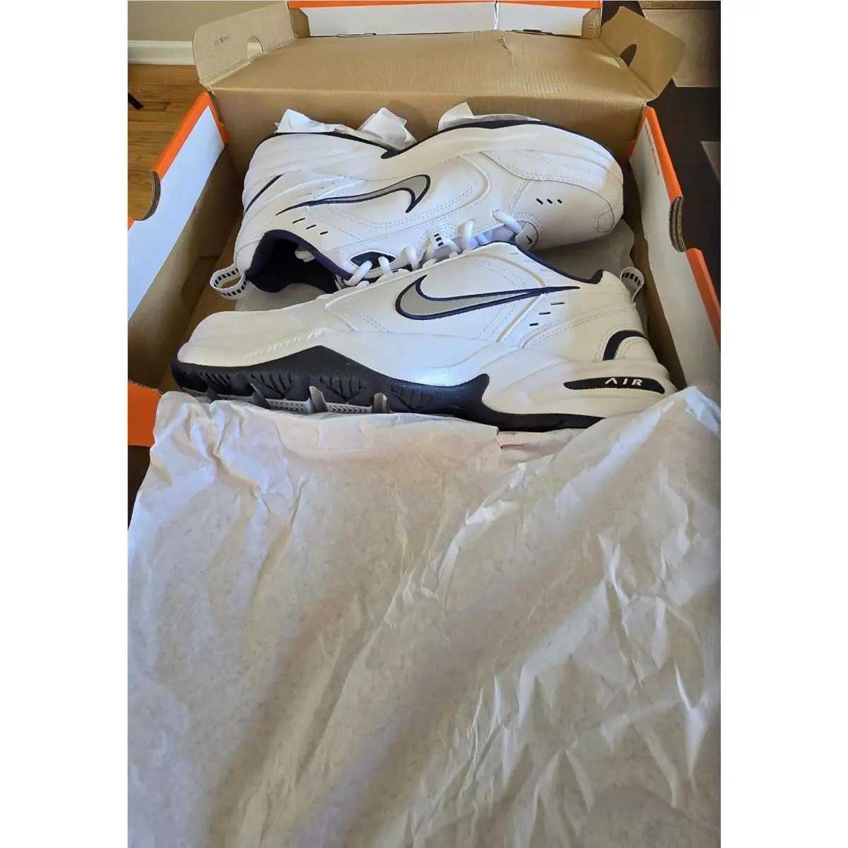 Nike shoes - Nike Air Monarch - Air Monarch - White 2