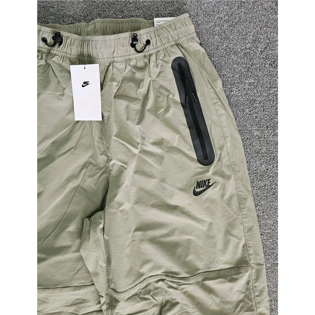 Nike clothing - Nike Tech Woven - Tech Woven - HM7158-320 - Green (UPC: 197863116853) 3