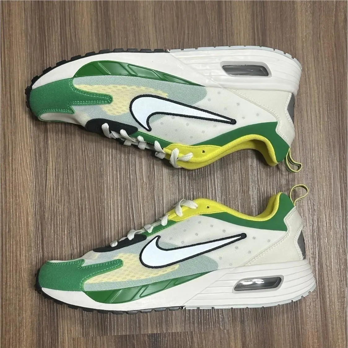 Nike shoes - Nike Air Max Solo - Air Max Solo - FZ4837-001 - White 0