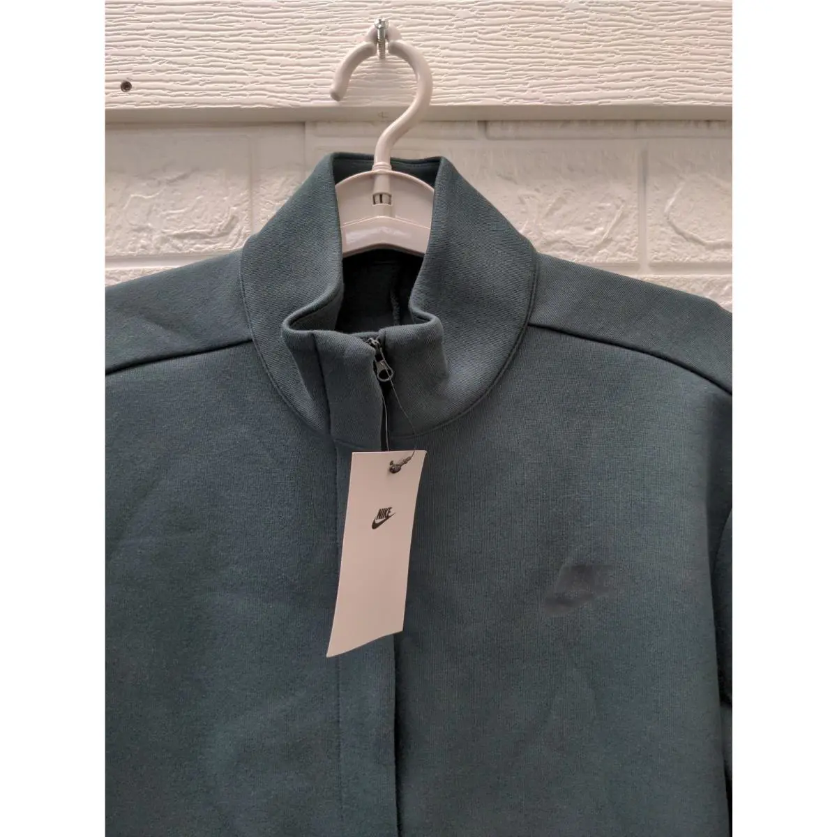Nike clothing - Green 1