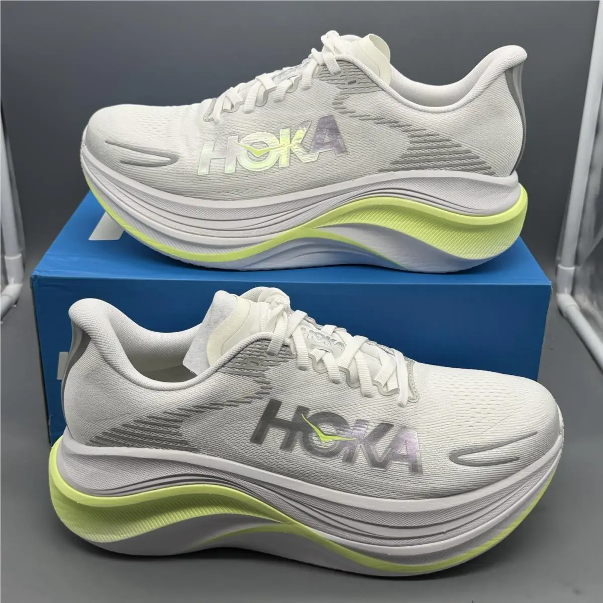 Hoka One One Skyward X 2 Women’s 10.5 B White Metallic Running Shoes Training