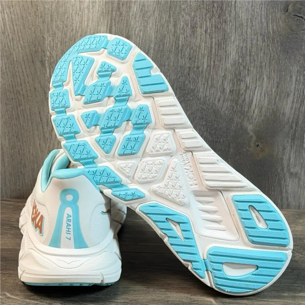 Hoka shoes - Hoka One One Arahi 7 - 1147851 /FTRS - White 4
