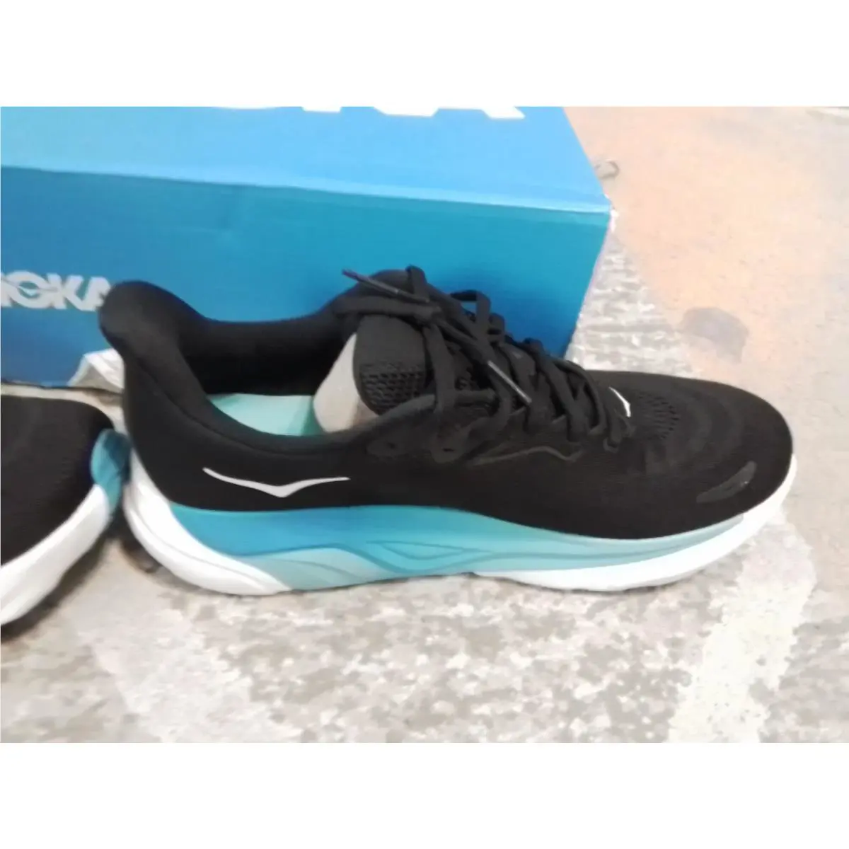 Hoka shoes - Hoka One One Arahi 8 - Black 6
