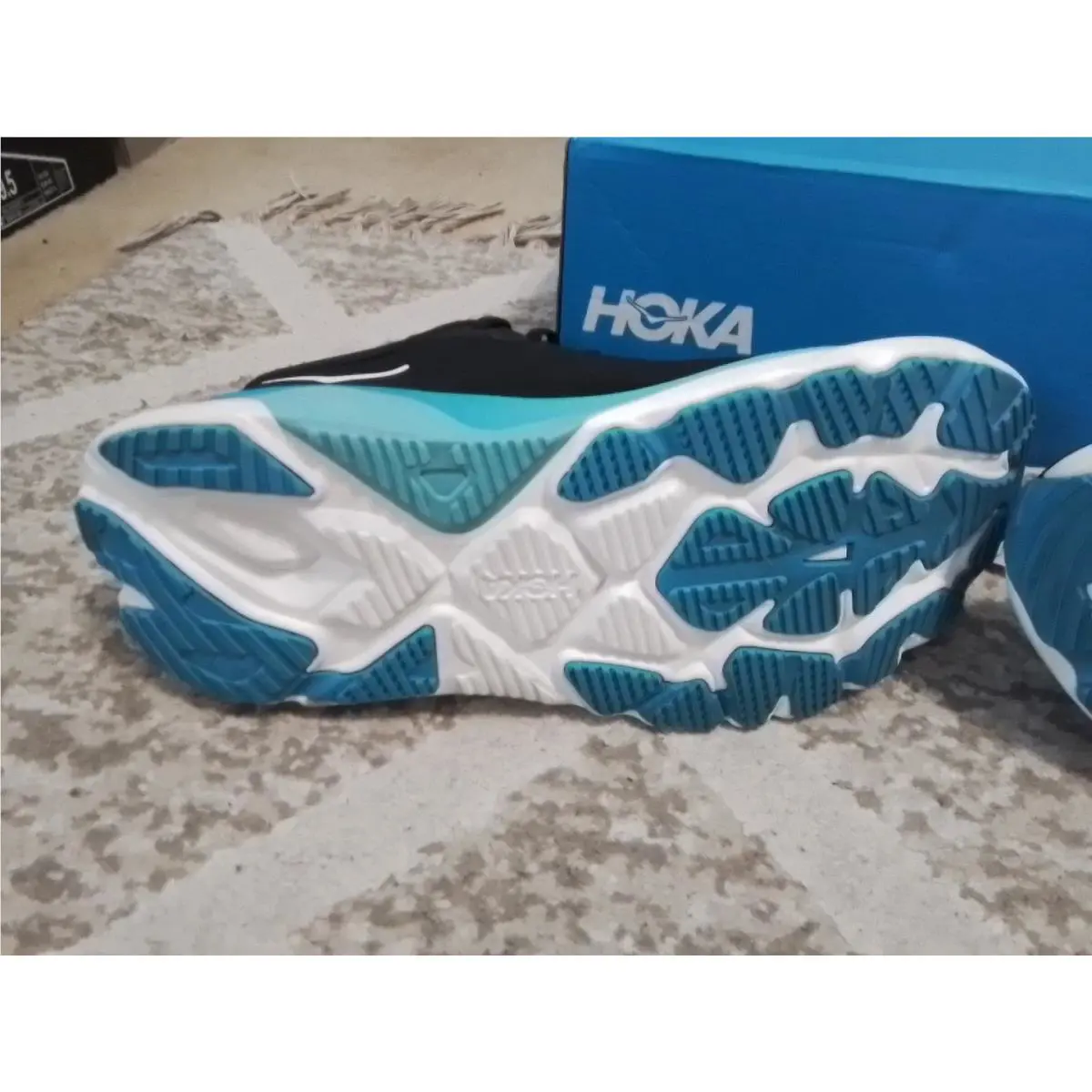 Hoka shoes - Hoka One One Arahi 8 - Black 13