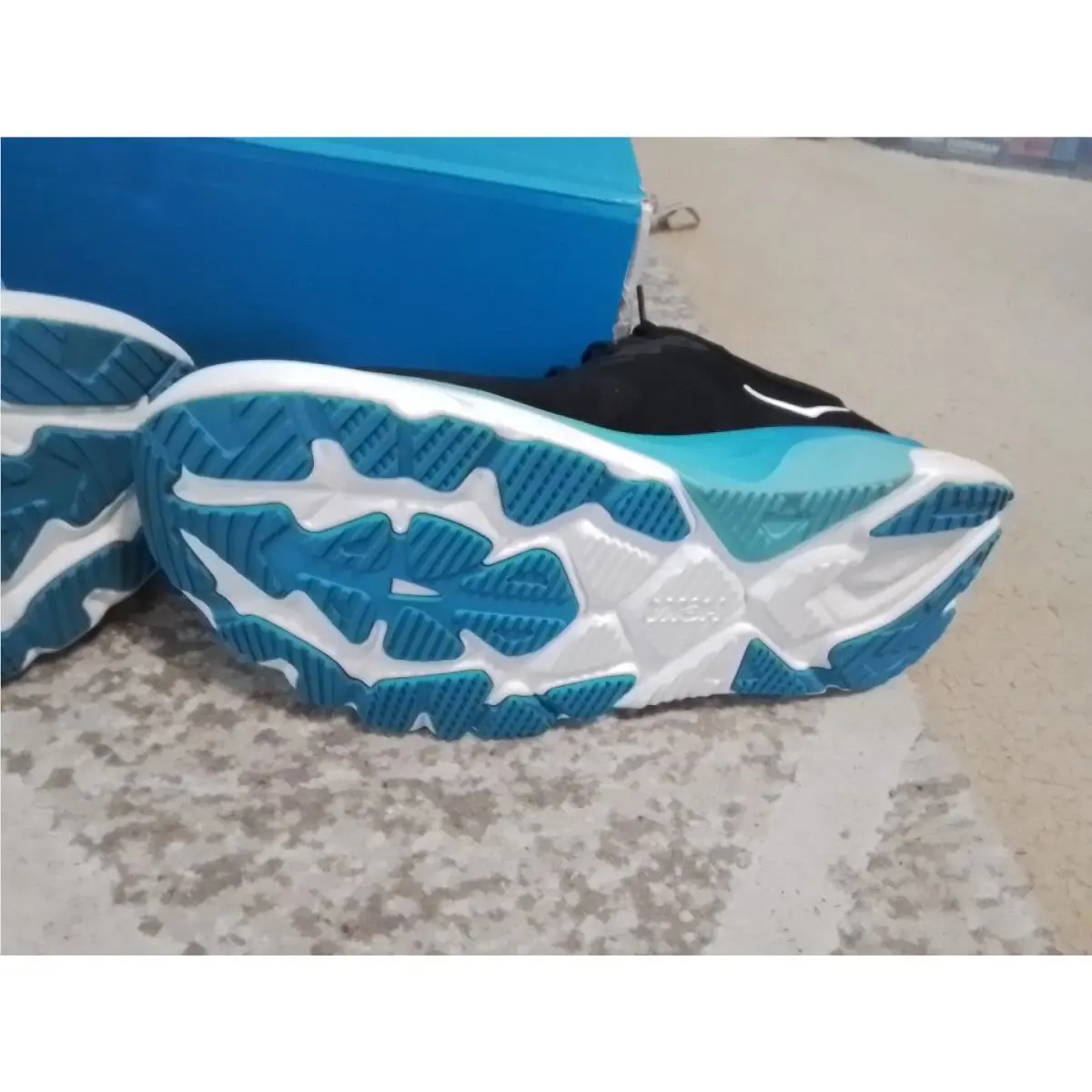 Hoka shoes - Hoka One One Arahi 8 - Black 14