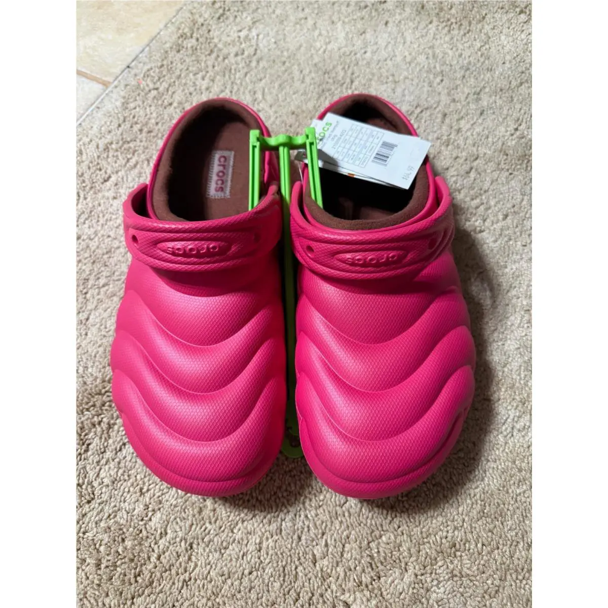 Crocs shoes - Crocs Overpuff - Overpuff - 521398 - Dragonfruit (UPC: 196265862191) 2