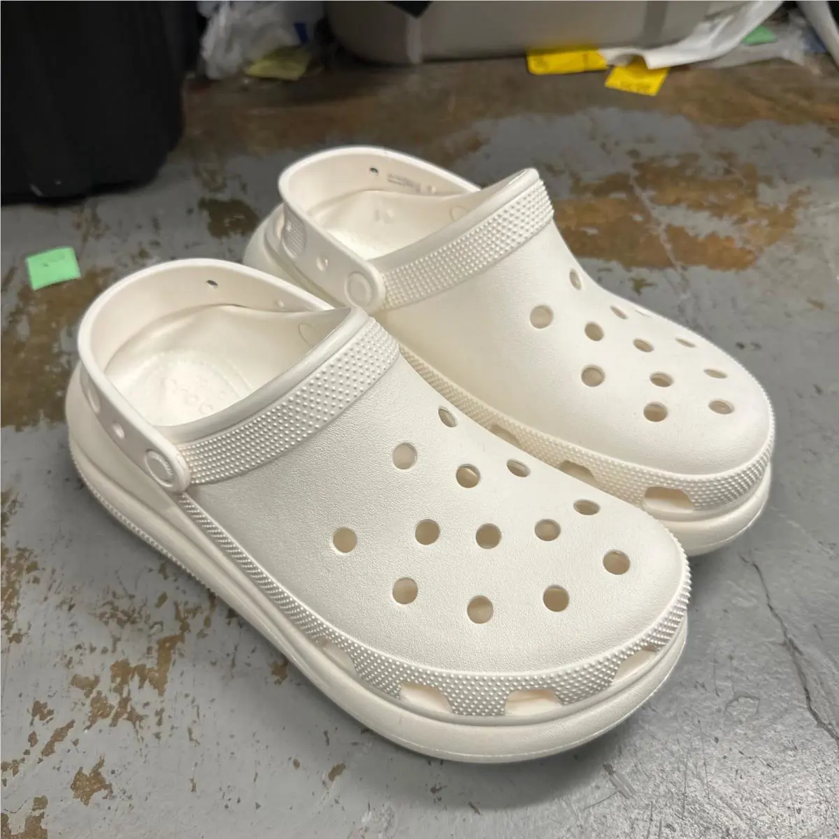 Crocs Classic Crush Clog White Platform Sandals 207521-100 Mens 8 Womens 10