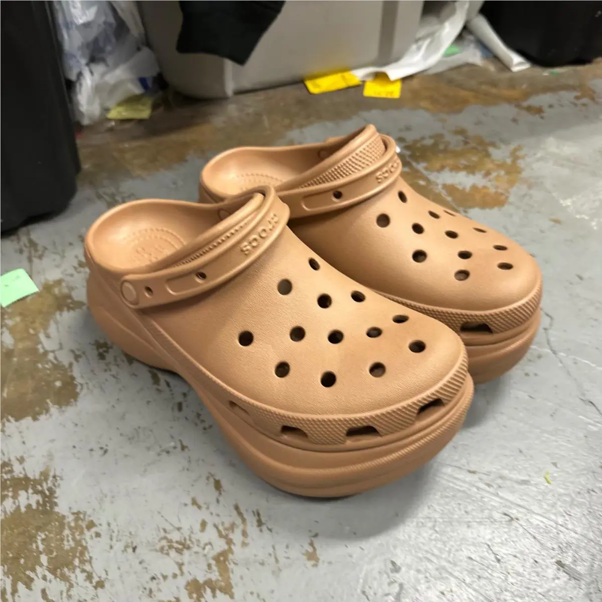 Crocs shoes - Classic Bae Clog - Classic Bae Clog - Beige 0