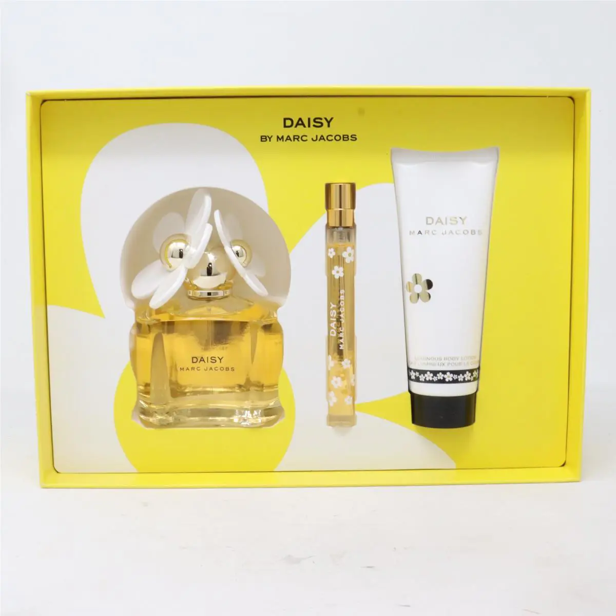 Marc Jacobs Daisy 3pc Gift Set For Women100ml Edt + 75ml Lotion + 10ml Edt