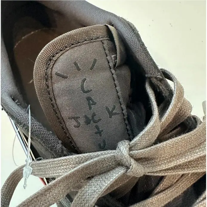 Nike shoes - Jordan 1 x Travis - Travis - DM7866-202 - dark mocha/black/velvet brown 6