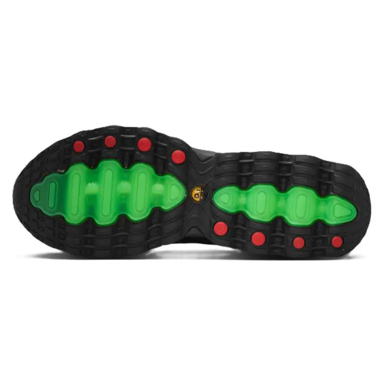 Nike shoes - Black/Volt 5