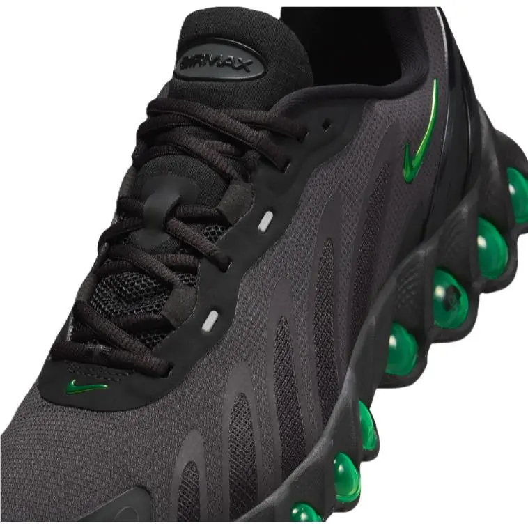 Nike shoes - Black/Volt 3