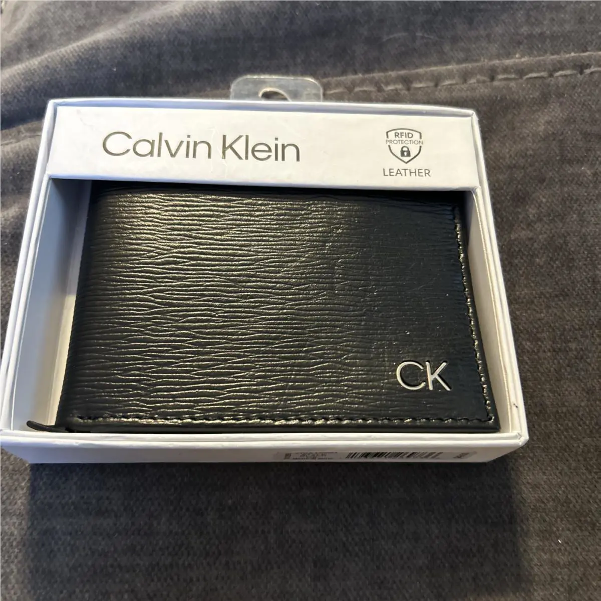 Calvin Klein Mens Rfid-blocking Leather Bifold Lifestyle Wallet Black 31KA130003