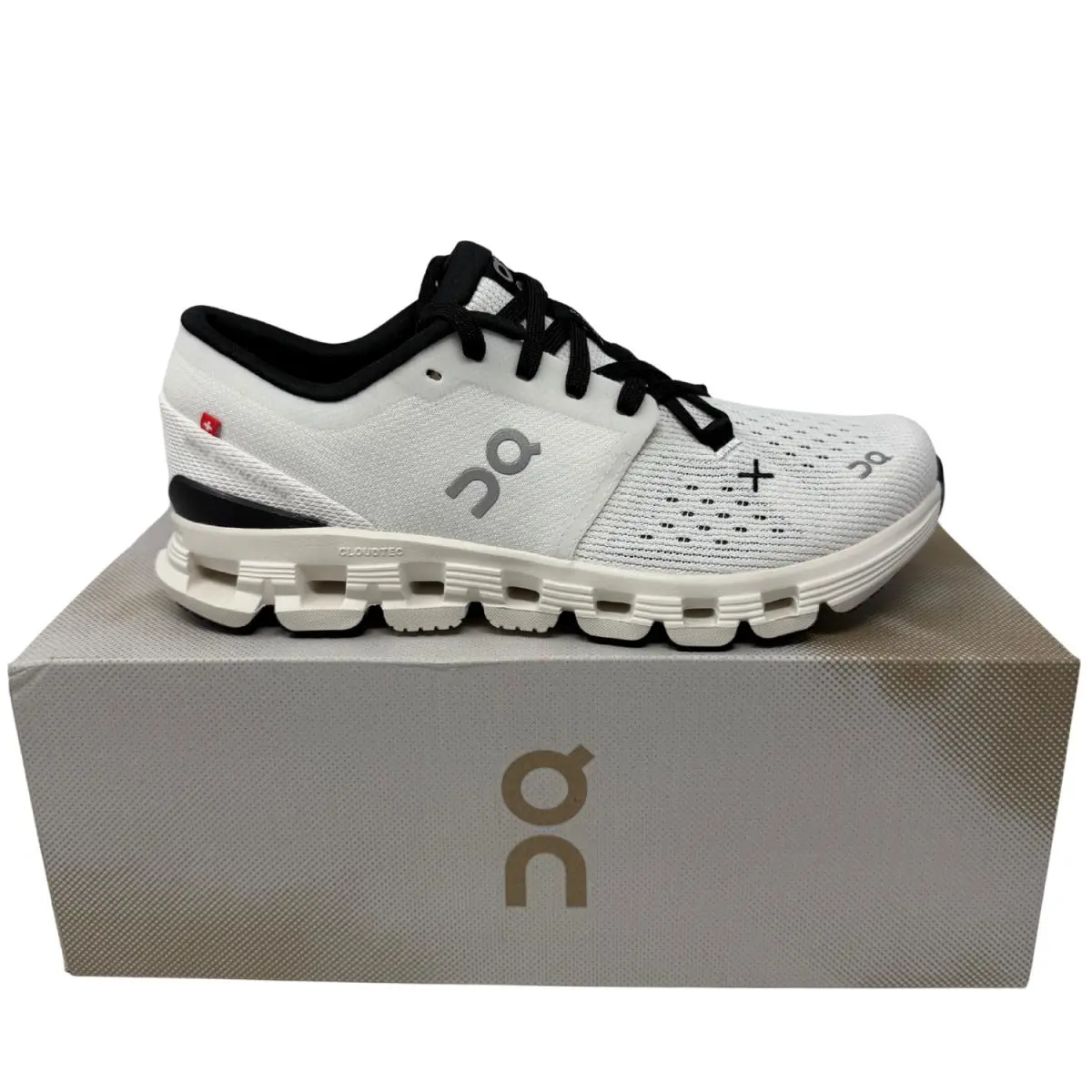 On-Running shoes - Cloud X 4 - Cloud - Black | Eclipse 13