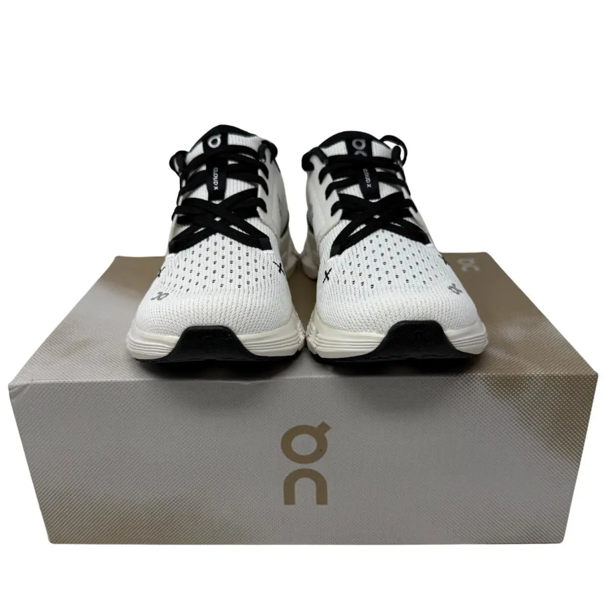 On-Running shoes - Cloud X 4 - Cloud - Black | Eclipse 15