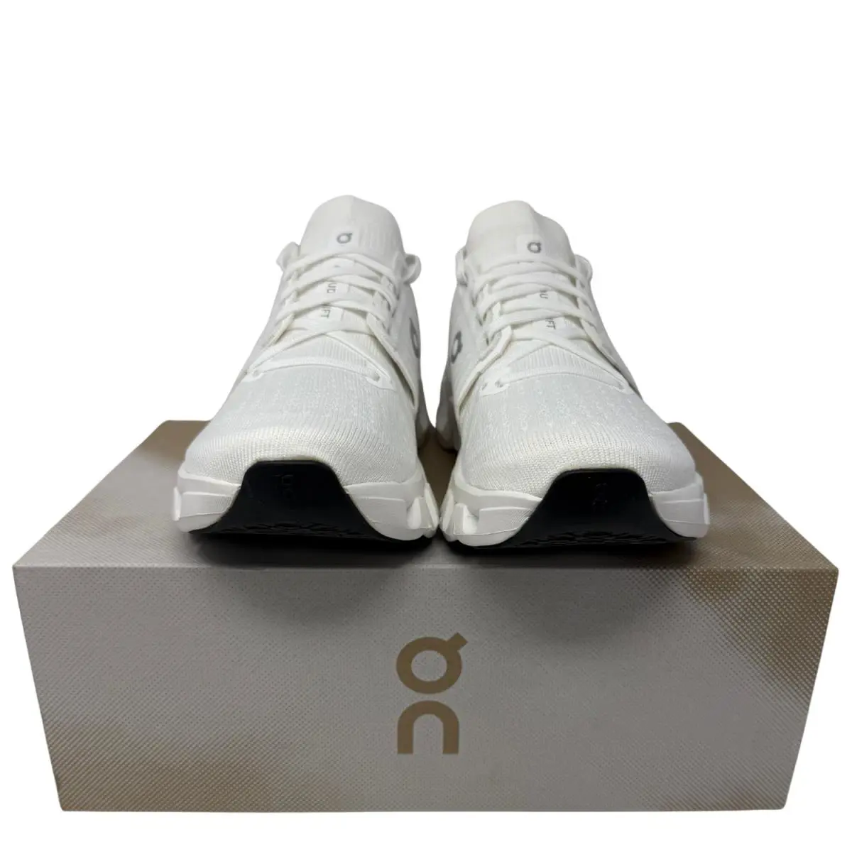 On-Running shoes - Cloudswift 4 - Cloudswift - White | White 8