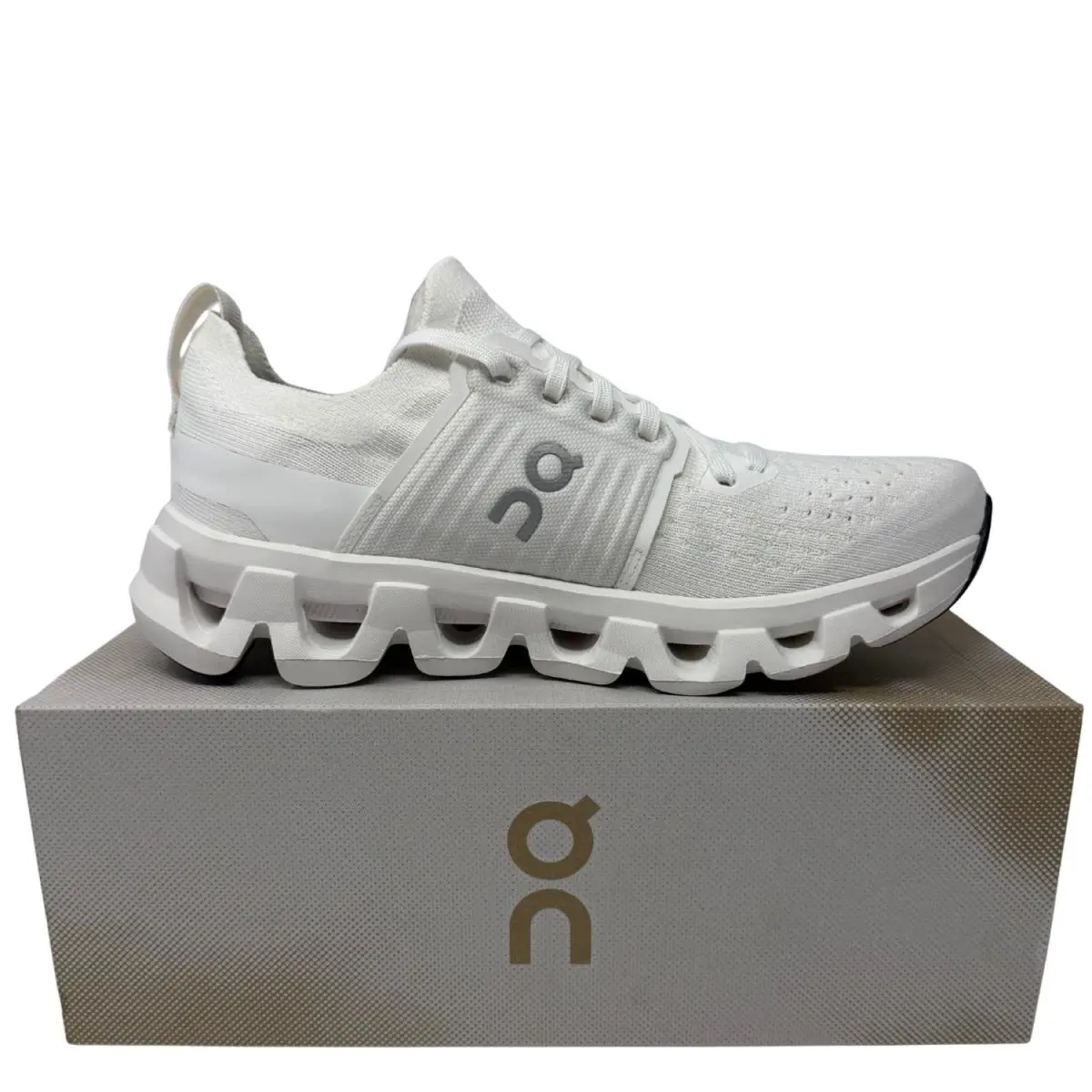 On-Running shoes - Cloudswift 4 - Cloudswift - White | White 7