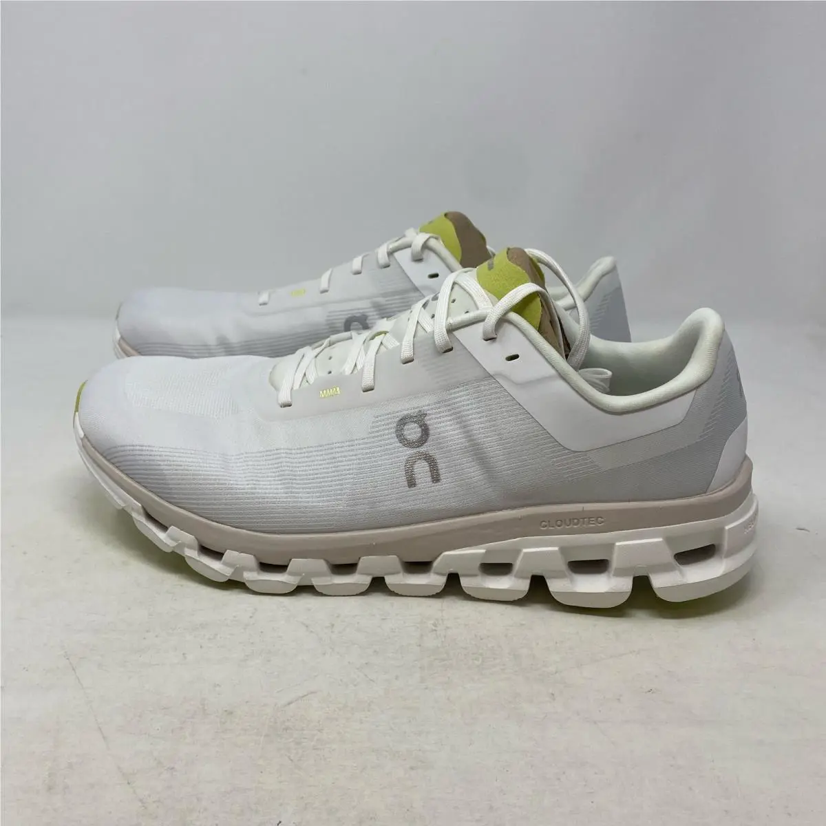 On-Running shoes - On Cloudflow - Cloudflow - 3MD30100248 - White 1