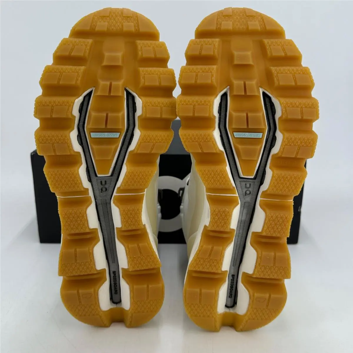 On-Running shoes - On Cloudrock - Cloudrock - White (UPC: 7630040596244) 4
