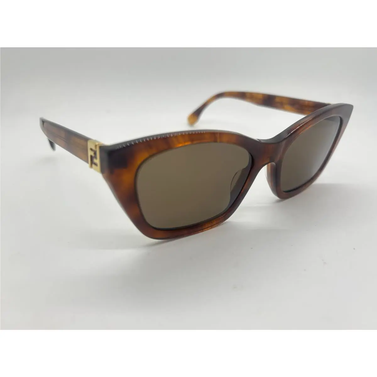 Fendi FE40205I 53E Brown Cat Eye Sunglasses 54-18-145mm Comes W/full Set