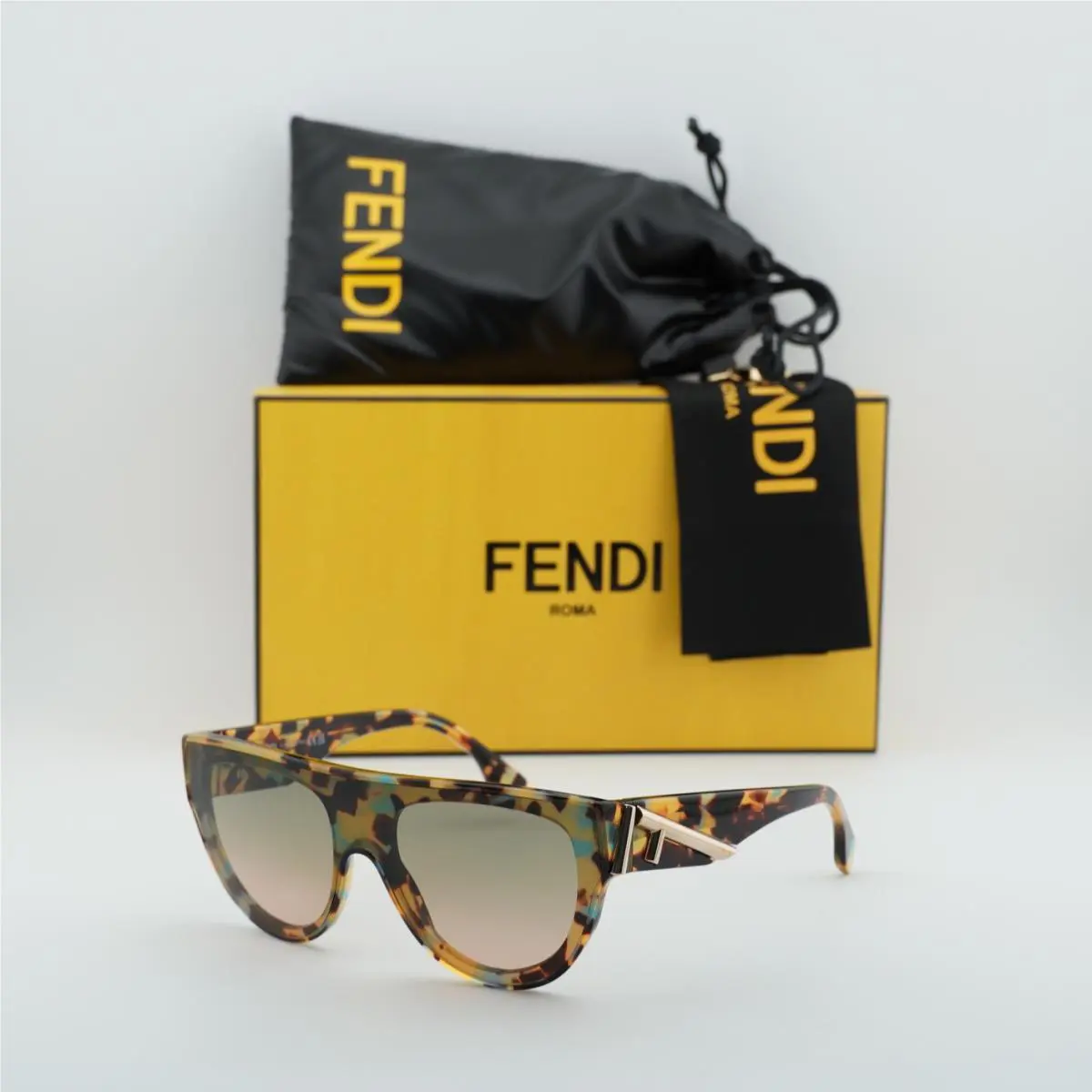 Fendi FE40150I 56P Shiny Havana/green Gradient 99-1-140 Sunglasses