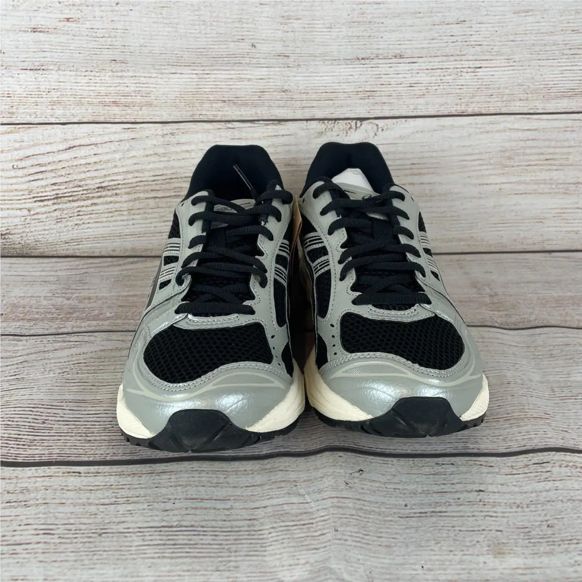 Asics shoes - Gray (UPC: 4550457189842) 1
