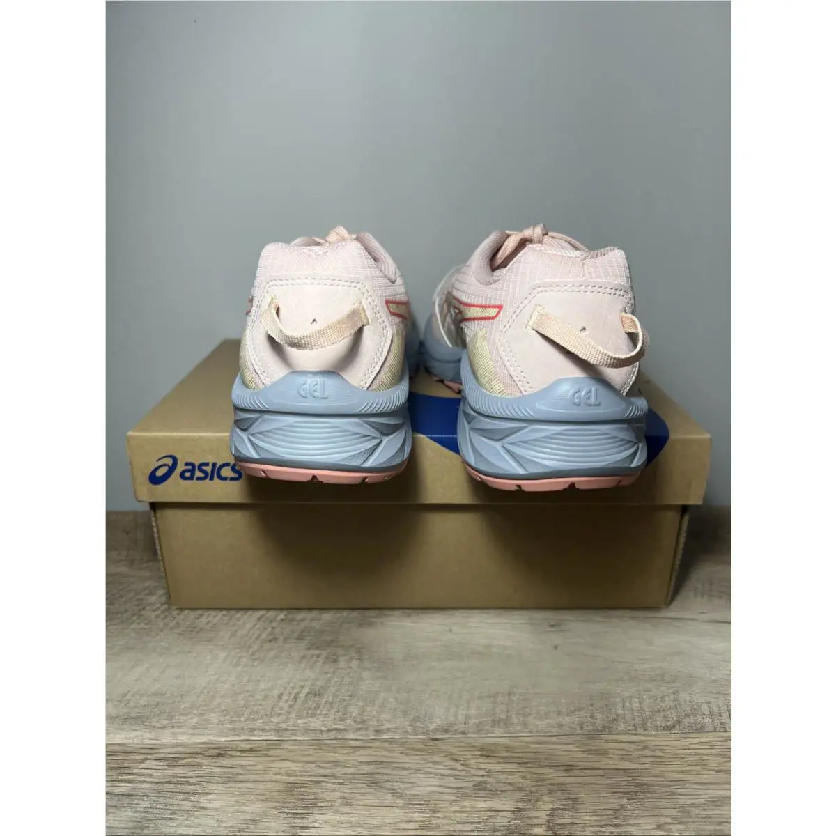 Asics shoes - ASICS GEL-Venture - 1012B759-700 - MAPLE SUGAR/COZY PINK 3