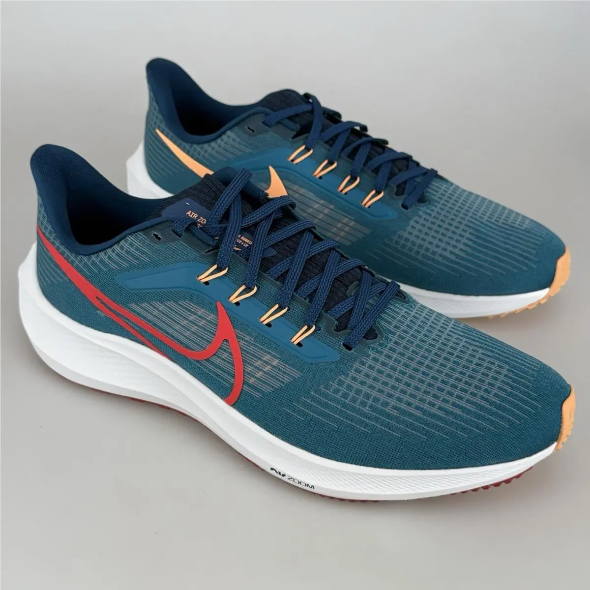 Nike Air Zoom Pegasus 39 Size 11 US Sneakers Spruce Crimson Running DH4071-302