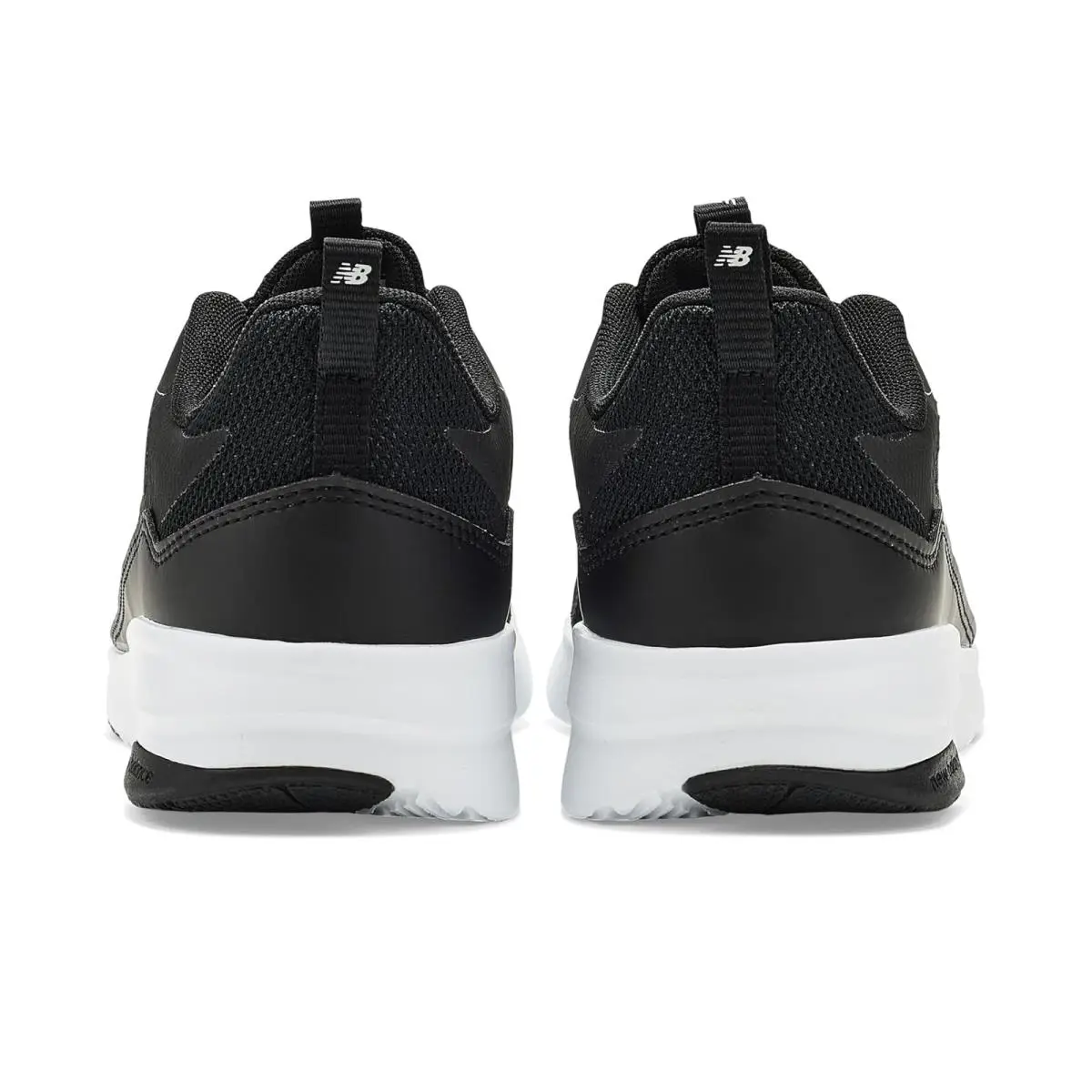 New Balance shoes - Black/NB White 5