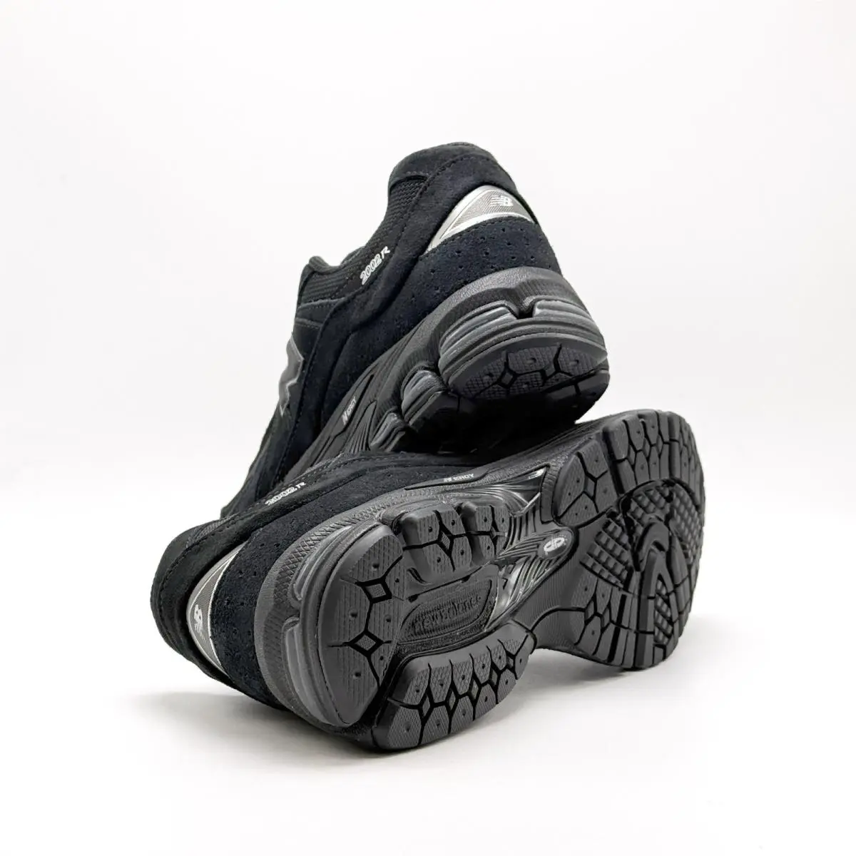 New Balance shoes - New Balance 2002R - U2002RC - Black 8