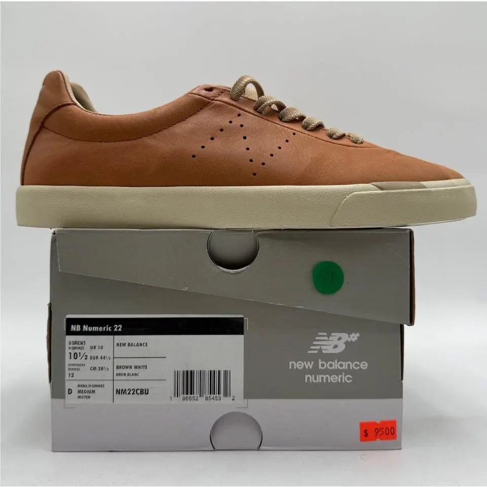 New Balance shoes - New Balance 22 - NM22CBU - Brown 9