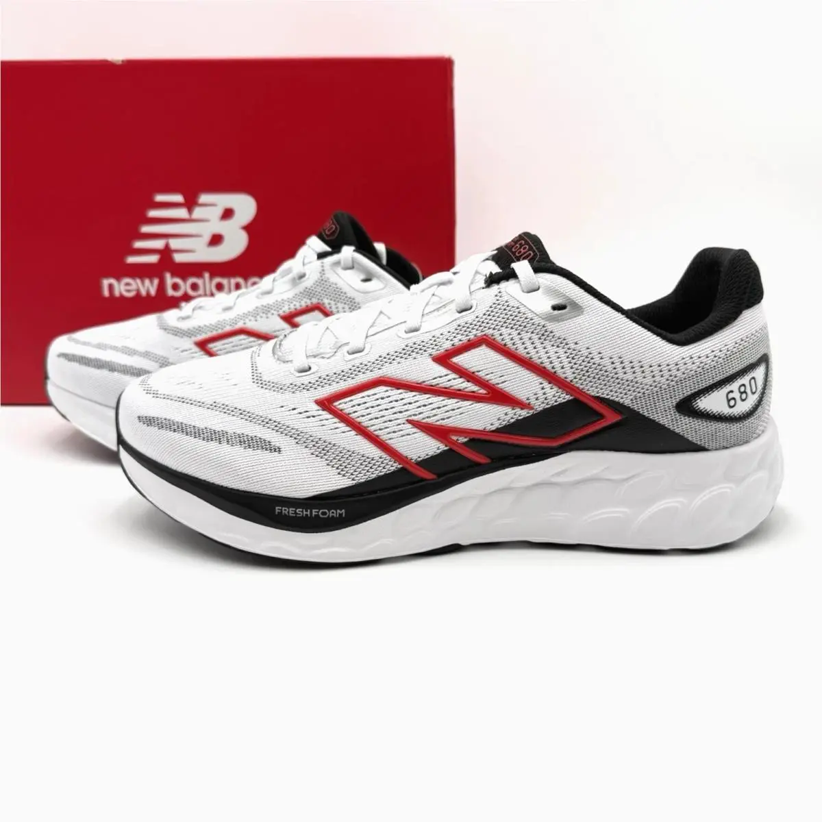 New Balance shoes - New Balance Fresh Foam 680 v8 - M680RW8 - White 10