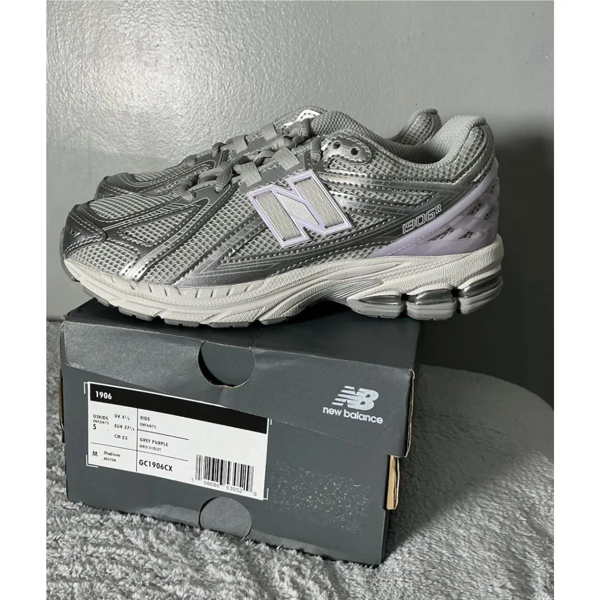 1906 Silver Metallic / Milk Violet - GC1906CX Size 5 Youth/6.5 Women by New Balance