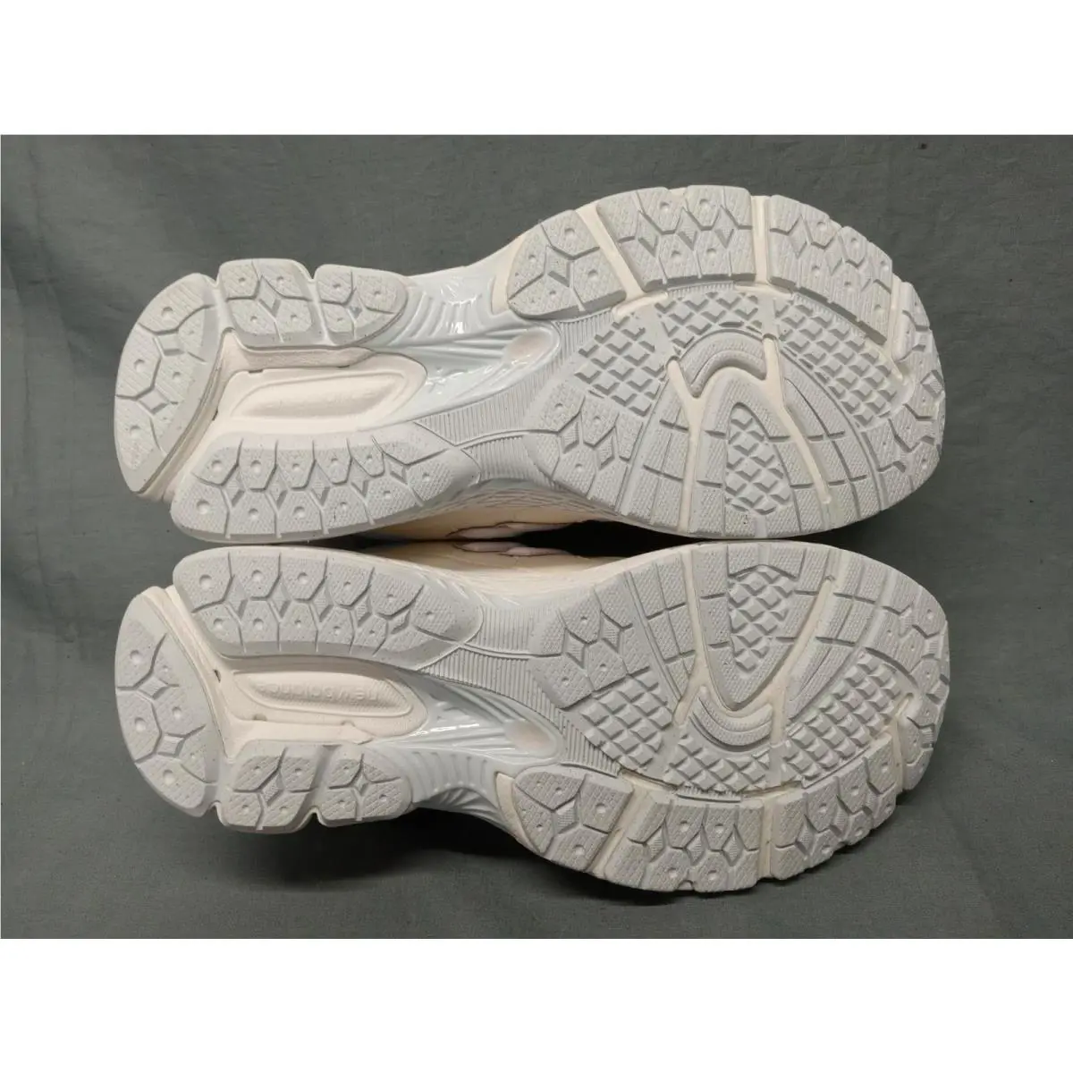 New Balance shoes - 2002 - GC2002KF - Pink (UPC: 197967816314) 9