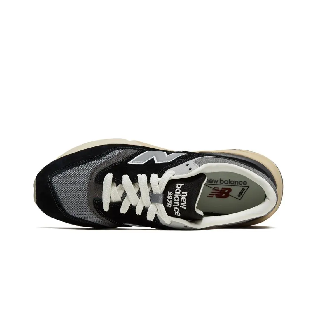 New Balance shoes - Black/Grey (UPC: 0196941024882) 0