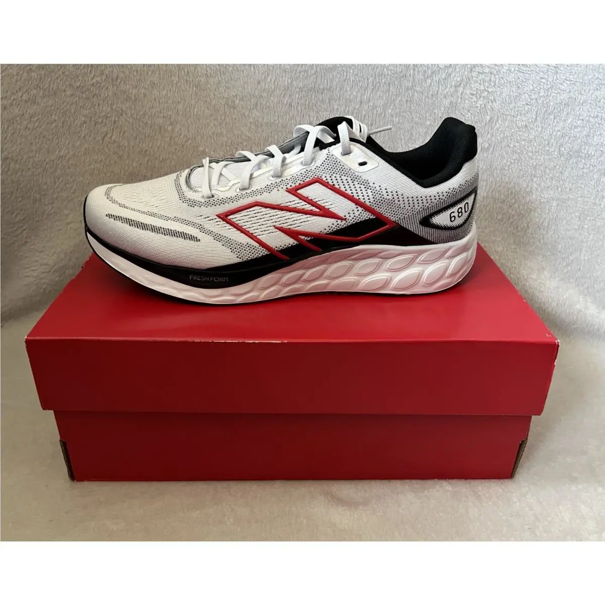 New Balance shoes - White (UPC: 197968088802) 0