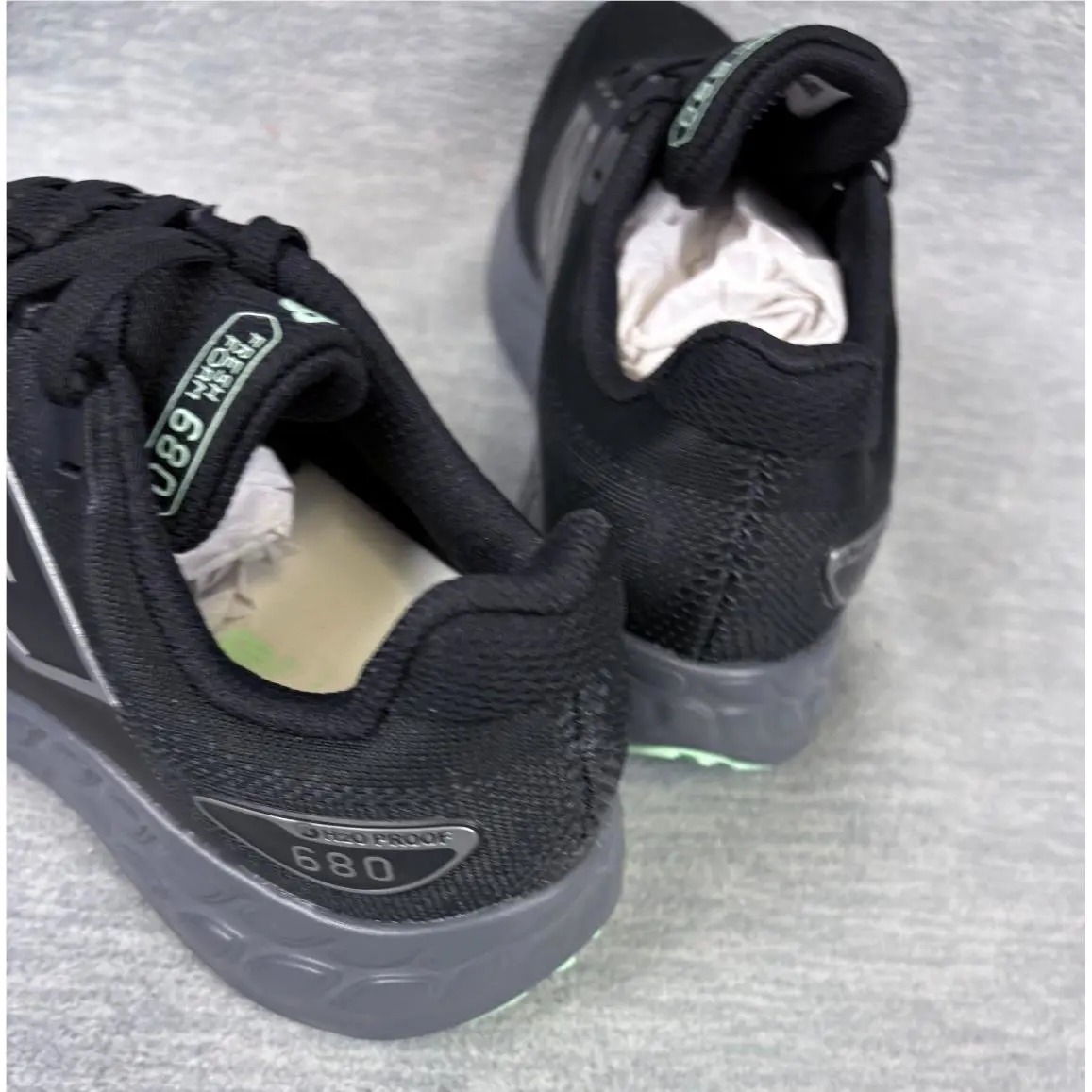 New Balance shoes - Black 4