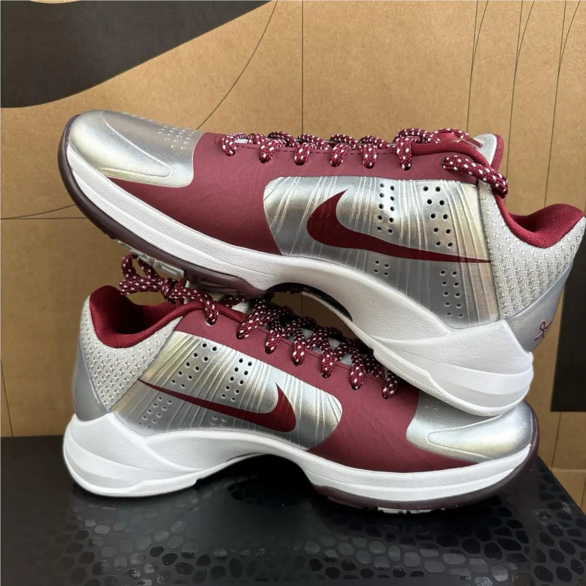 Nike shoes - Nike Zoom Kobe 5 - Zoom Kobe - IM0557-001 - Silver 1