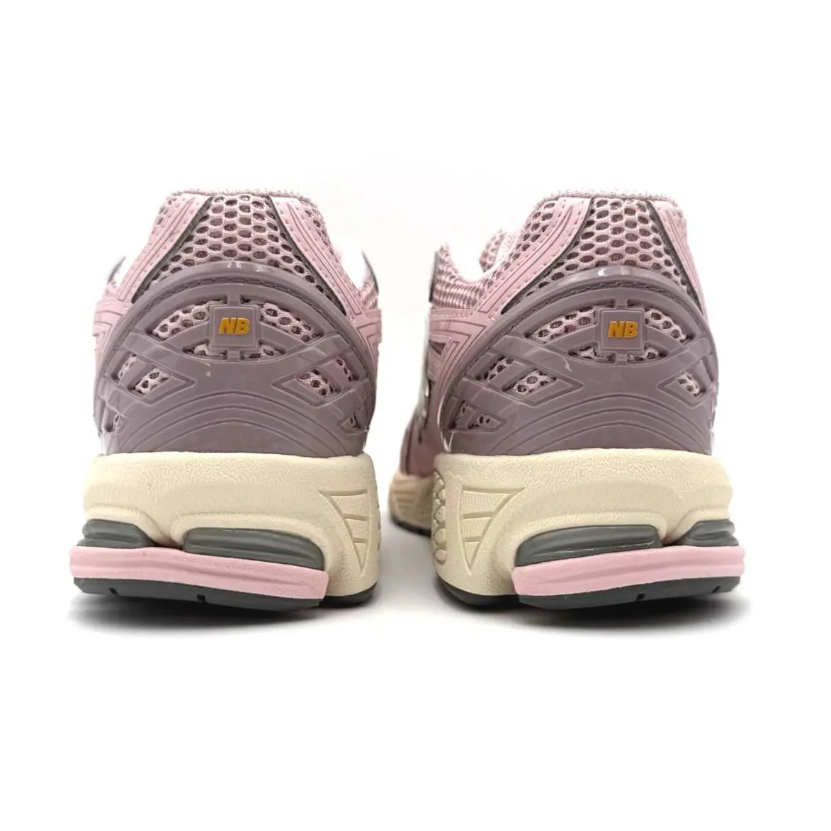 New Balance shoes - New Balance 1906R - GC1906CK - Pink, Manufacturer: Rose Sugar / Ice Wine (UPC: 197967812606) 2