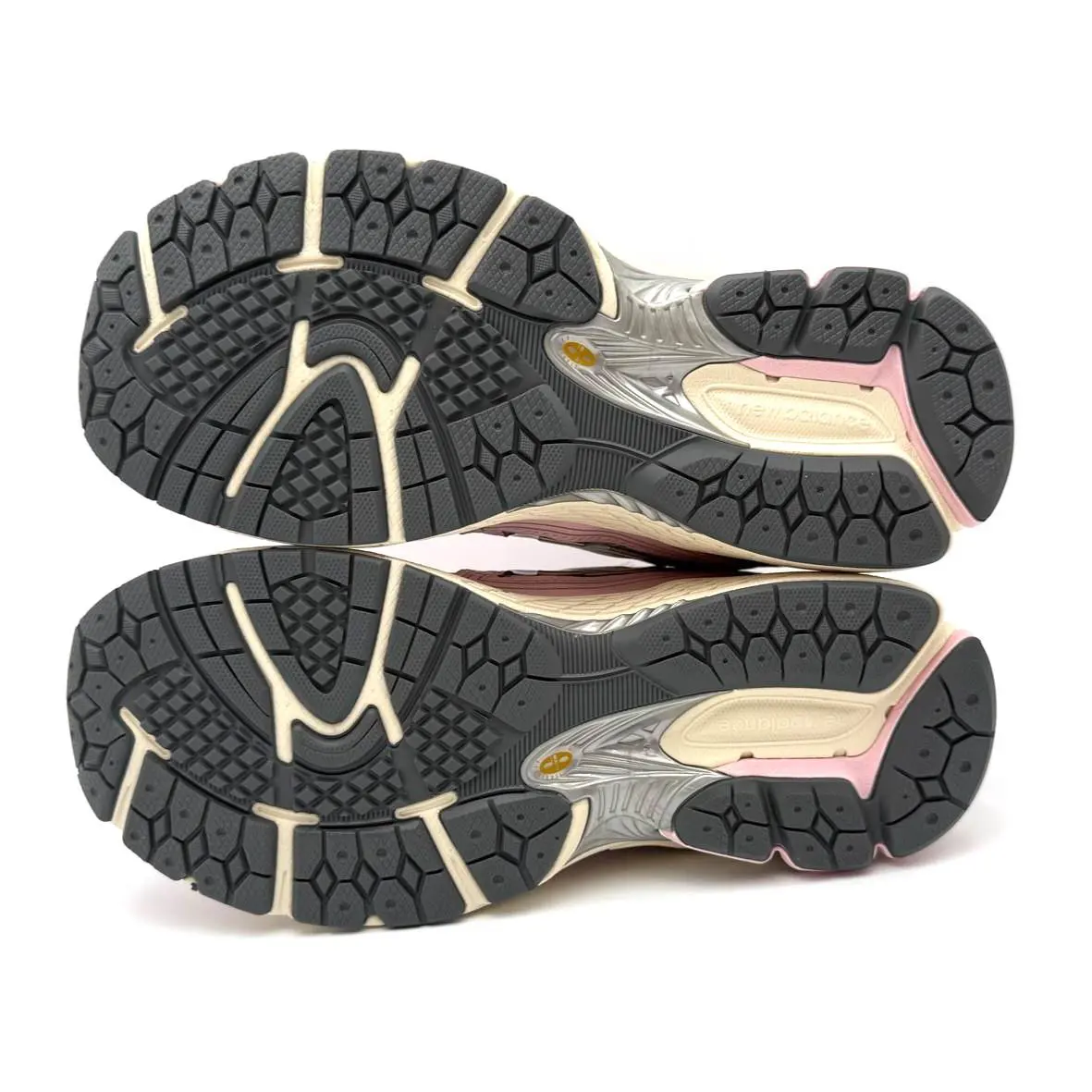 New Balance shoes - New Balance 1906R - GC1906CK - Pink, Manufacturer: Rose Sugar / Ice Wine (UPC: 197967812606) 3