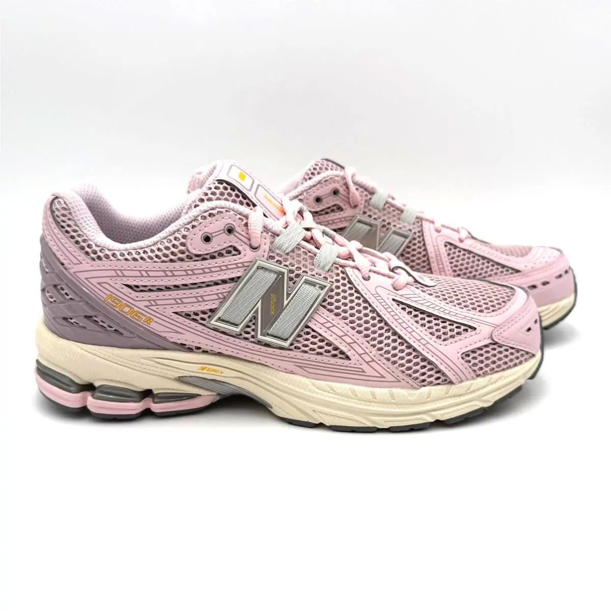 New Balance shoes - New Balance 1906R - GC1906CK - Pink, Manufacturer: Rose Sugar / Ice Wine (UPC: 197967812606) 1