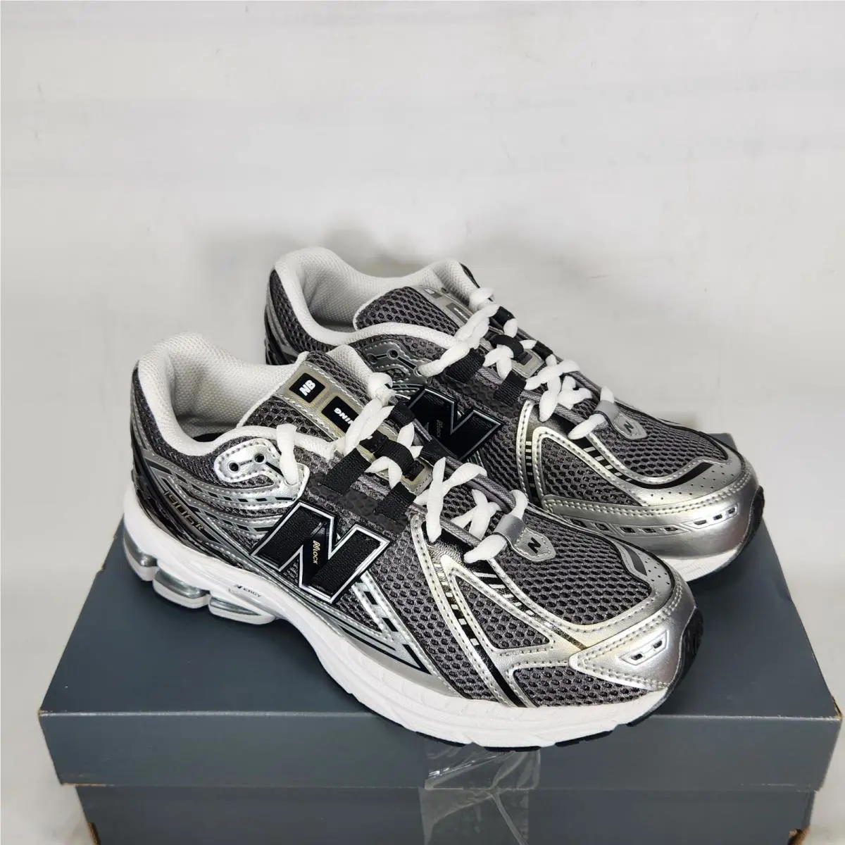 New Balance shoes - Silver 0
