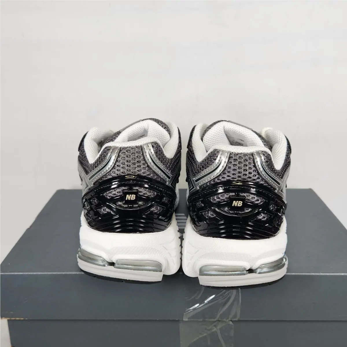 New Balance shoes - Silver 2