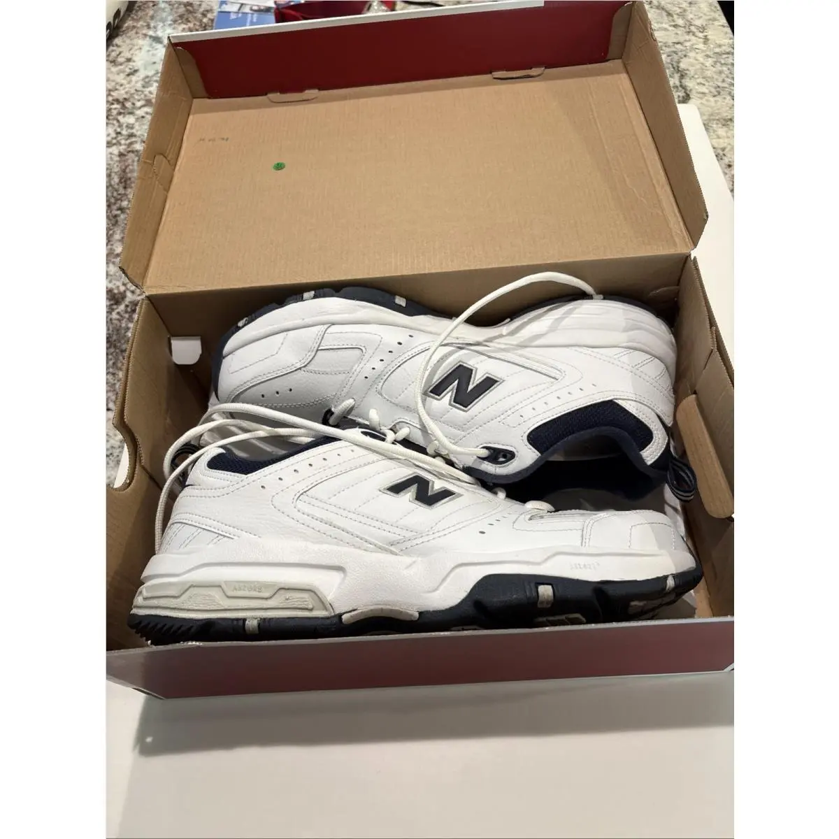 New Balance Training Men’s Size 13 White and Navy Blue