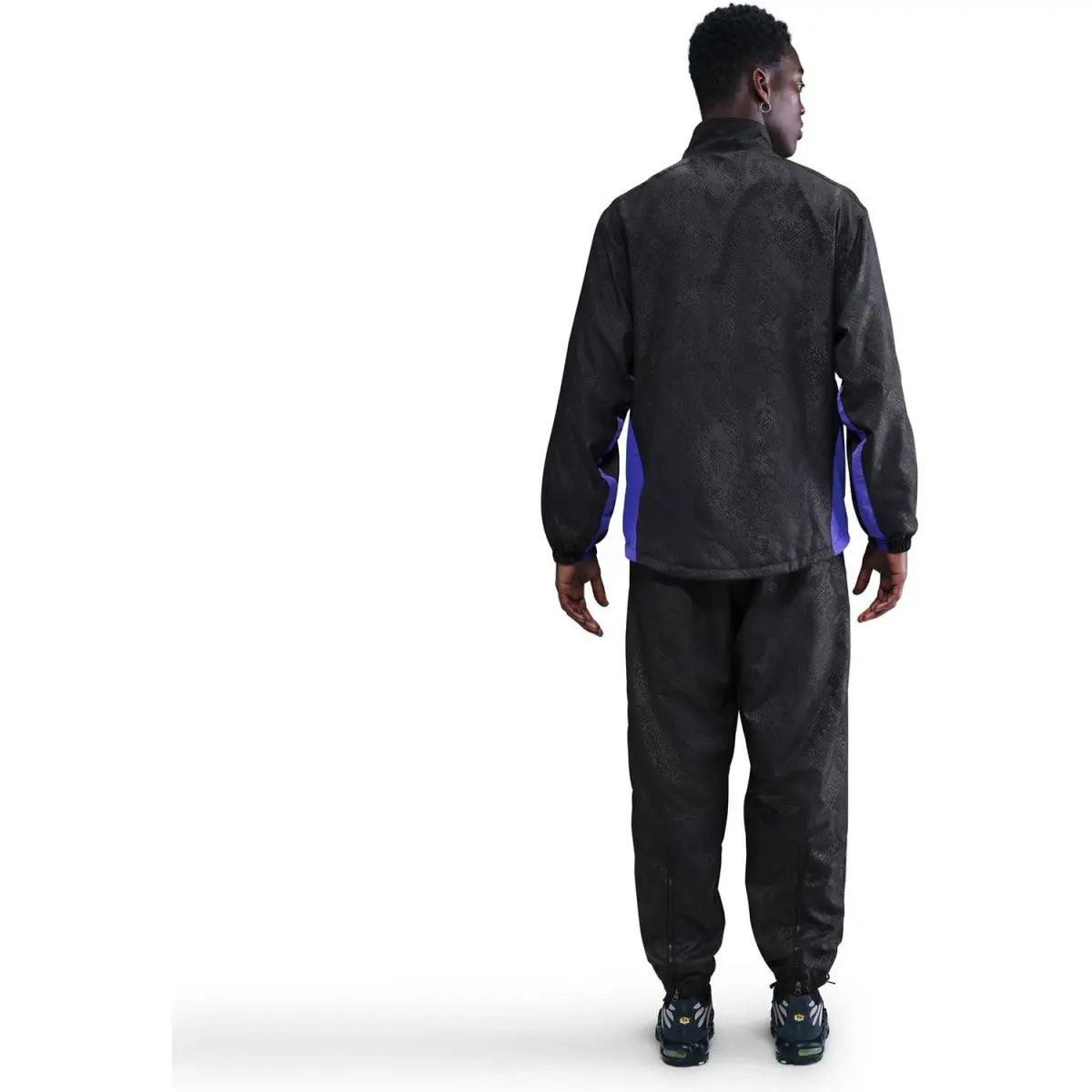 Nike clothing - Nike Kobe x F.C. Barcelona Away Soccer Track Pants - HM4228-010 - Black (UPC: 198480455189) 9