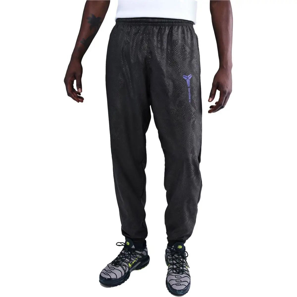 Nike clothing - Nike Kobe x F.C. Barcelona Away Soccer Track Pants - HM4228-010 - Black (UPC: 198480455189) 5