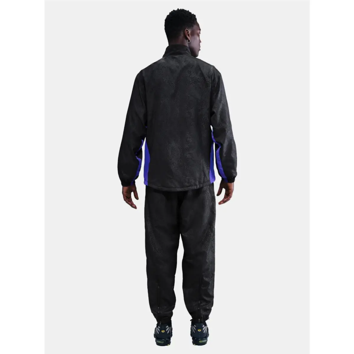 Nike clothing - Nike Kobe x F.C. Barcelona Away Soccer Track Pants - HM4228-010 - Black (UPC: 198480455189) 0