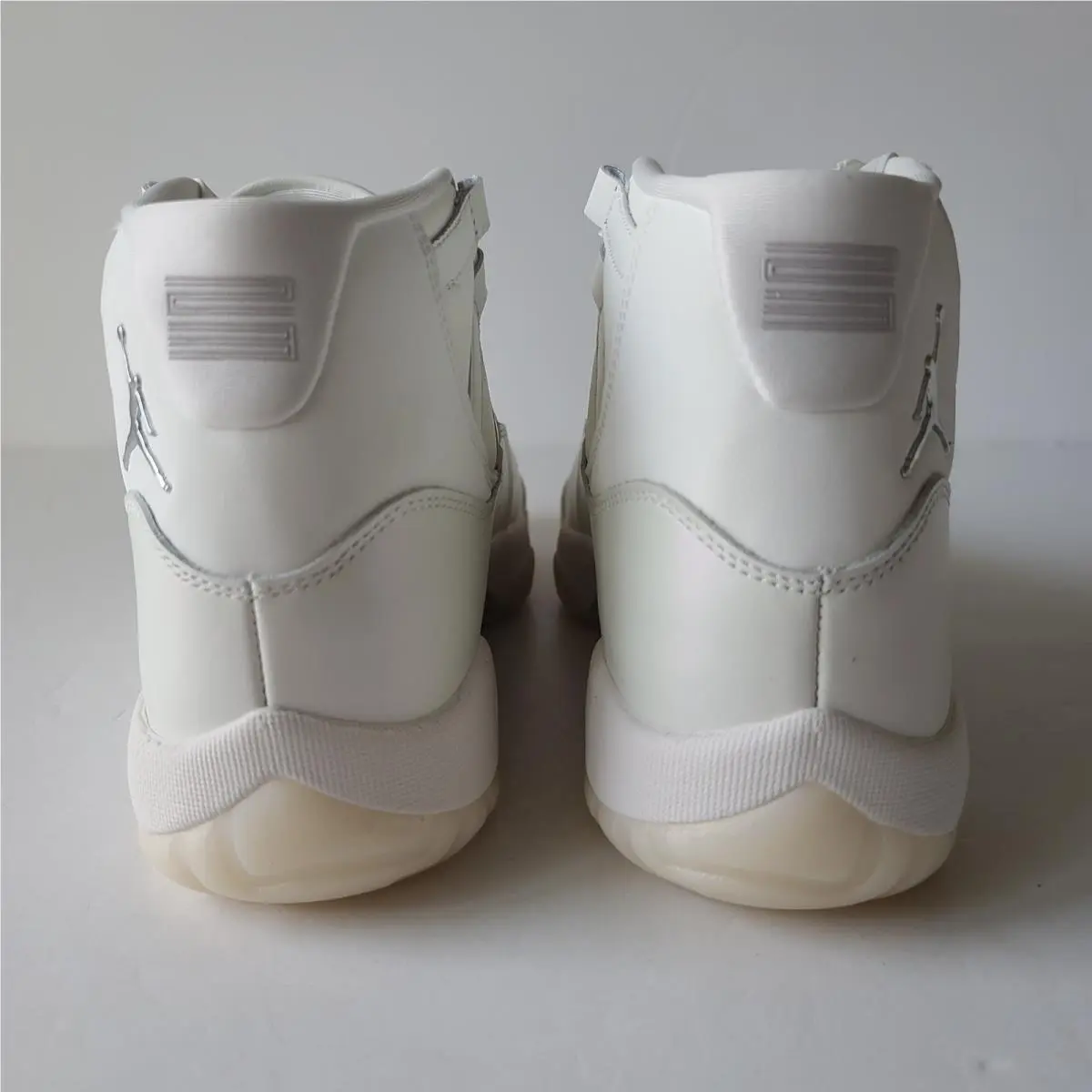 Nike shoes - Air Jordan 11 - Air - AR0715-110 - White 2