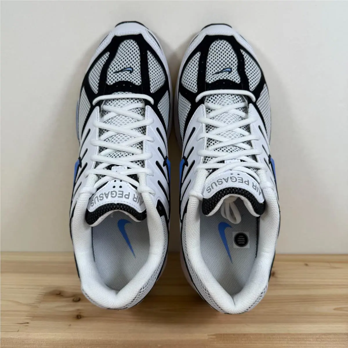 Nike shoes - Nike Air Pegasus 2K5 - Air Pegasus - HQ5403-100 - White, Manufacturer: White/Black/Metallic Silver/Royal Pulse 5